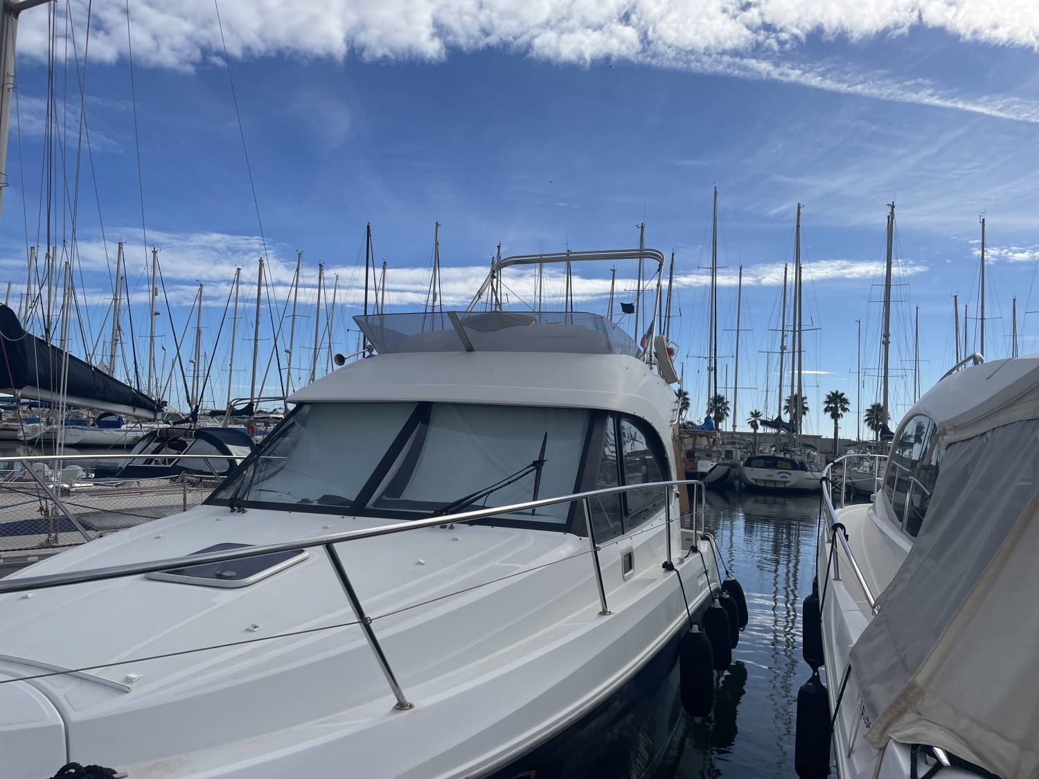 slider 12 Beneteau Antares 30 Fly